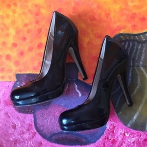 Madden Girl Black Pumps